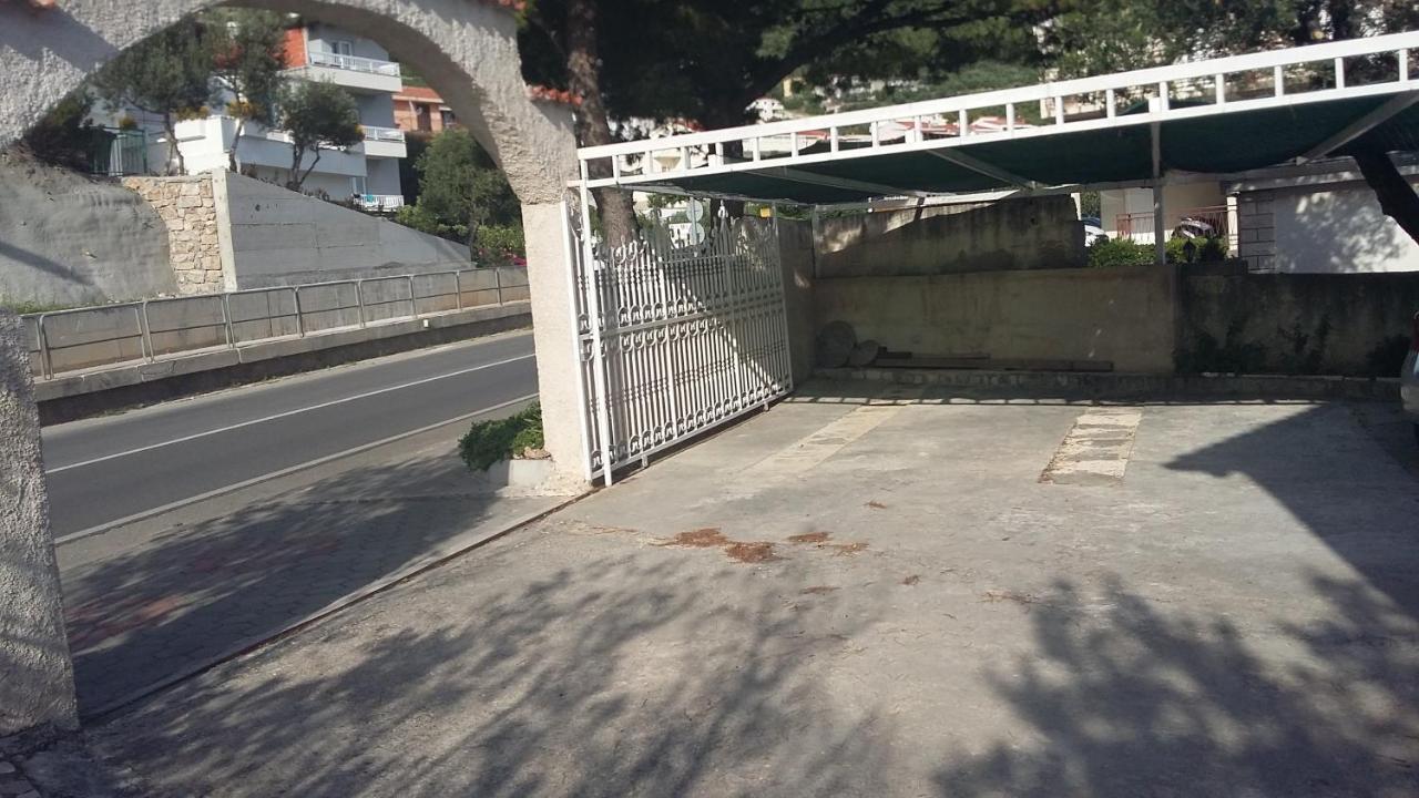 D&m1 * Makarska