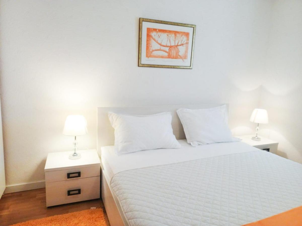 D&m1 Apartment