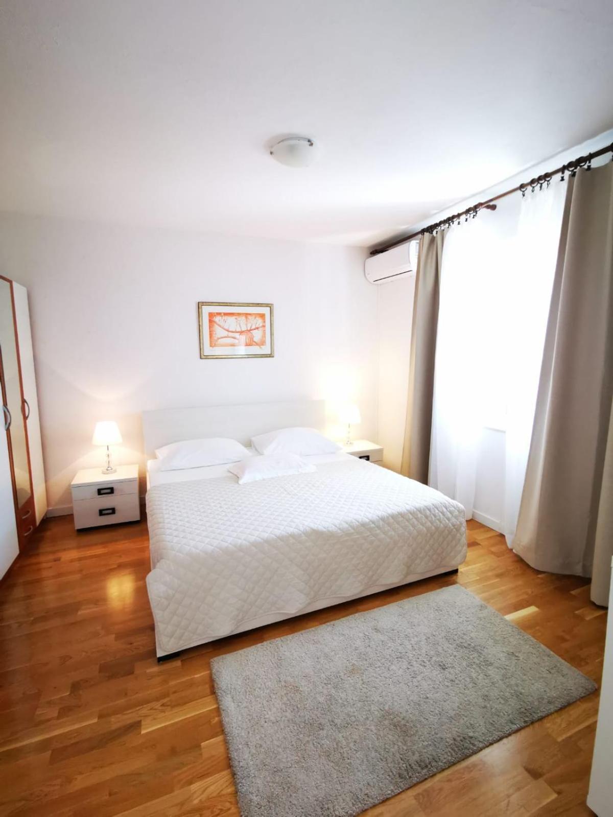 D&m1 Apartment
