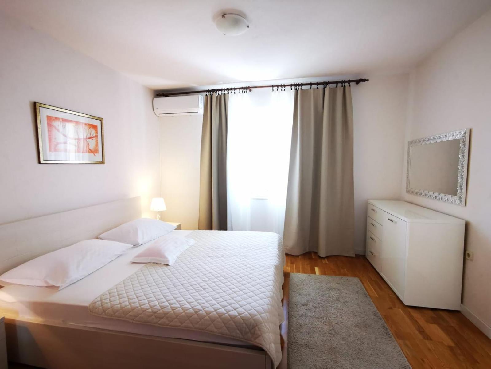 D&m1 * Makarska